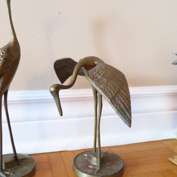 Two 1960s Solid Brass Crane Birds Ornaments Decorations / Vintage Mid-Century De - Picture 4 of 10